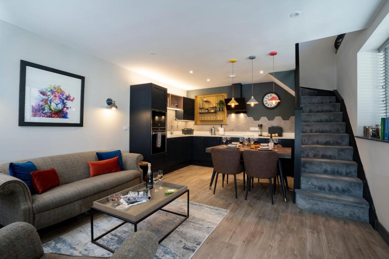 Spacious - Contemporary Home - Central Ambleside - Parking Екстериор снимка